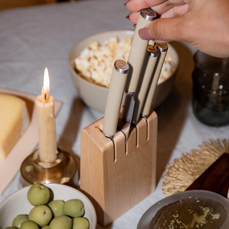 Material The Table Knives