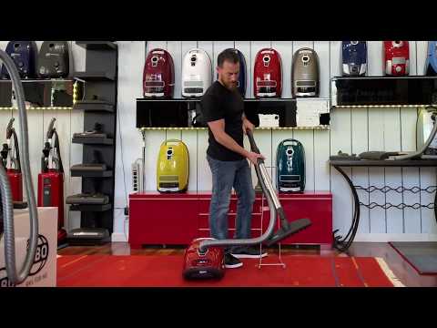 Miele Complete C3 HomeCare Pure Suction - video